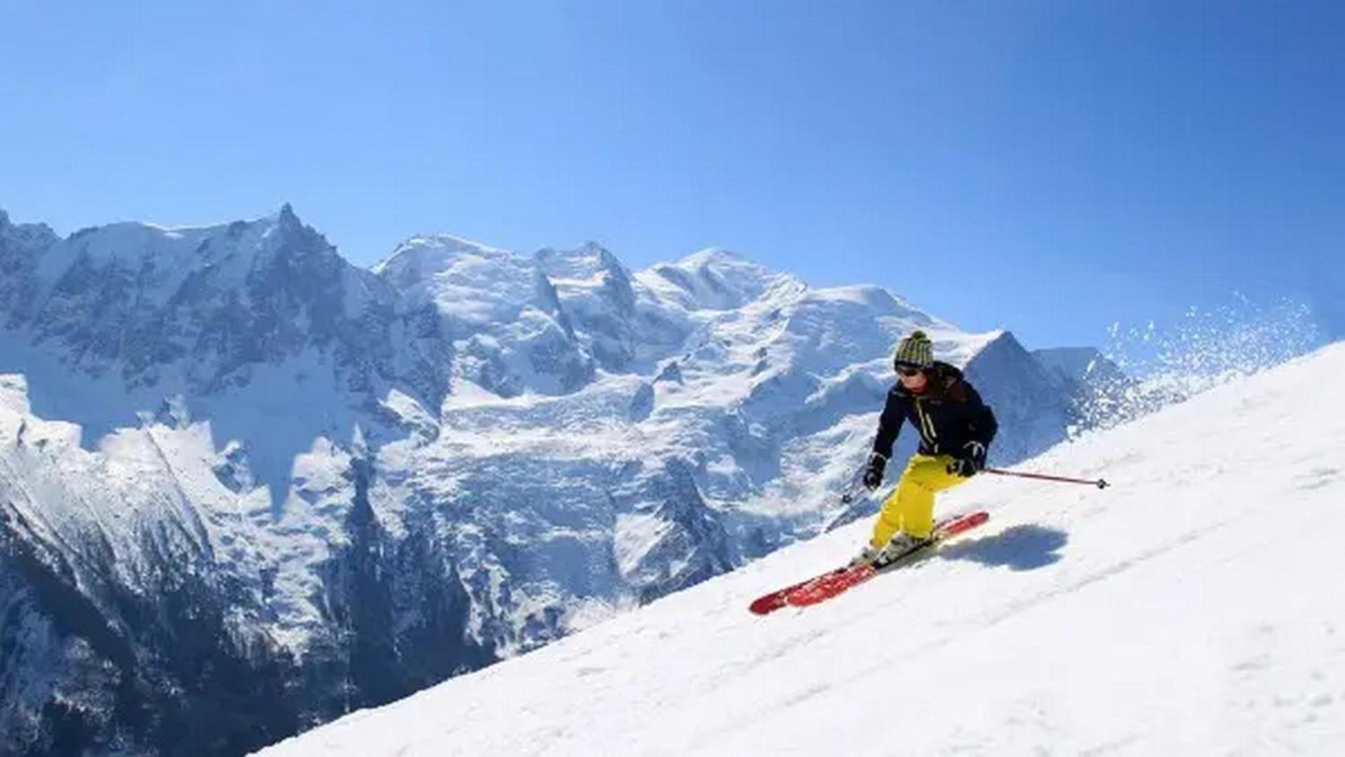 Apartment Au Bon Coin - Luxury Chamonix Hidden Haven, Mont Blanc View, Hot Tub And Garden Dış mekan fotoğraf