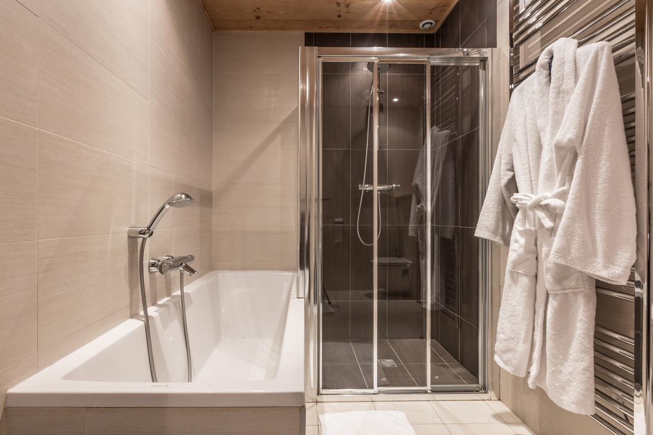 Apartment Au Bon Coin - Luxury Chamonix Hidden Haven, Mont Blanc View, Hot Tub And Garden Dış mekan fotoğraf